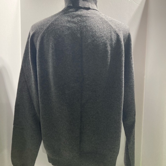Women’s Gray, Cashmere Turtleneck Sweater - Picture 3 of 3